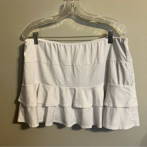 Tail "Doubles" Ruffled Tennis Skirt in White XL